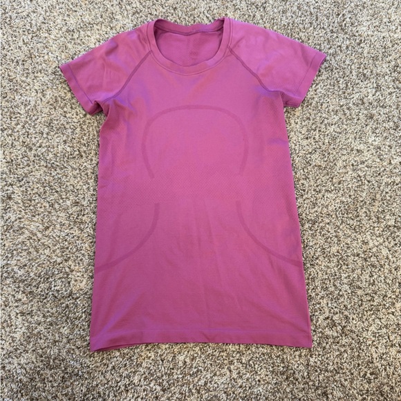Lululemon Swiftly Tech Short Sleeve Shirt 2.0 - Picture 2 of 5